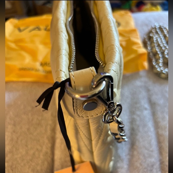 Valentino bags by Mario Valentino s.p.a - Picture 3 of 12